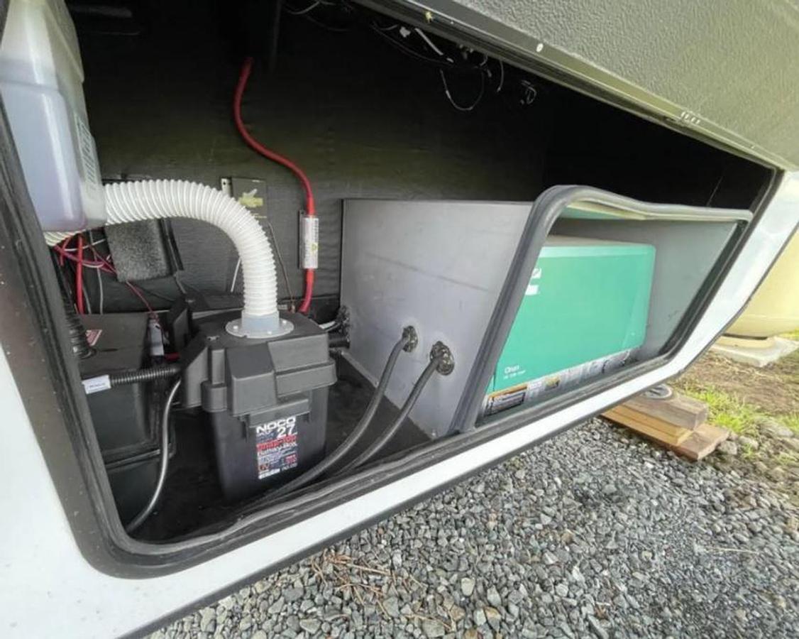 Used 2021 Grand Design MOMENTUM 376THS Fifth Wheel