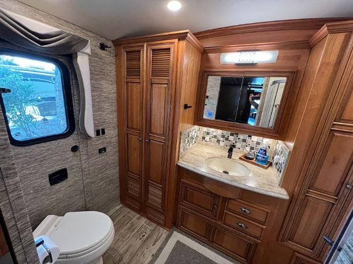 Used 2017 Newmar Dutch Star 4326