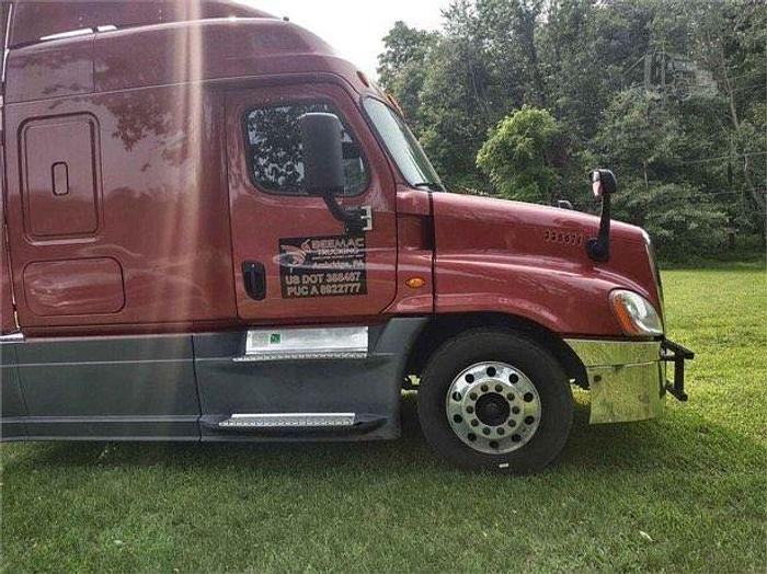Used 2016 Freightliner Cascadia 125