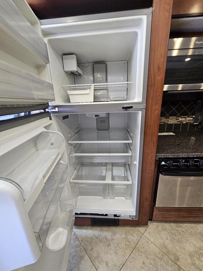 Used 2014 Fleetwood Expedition 40X