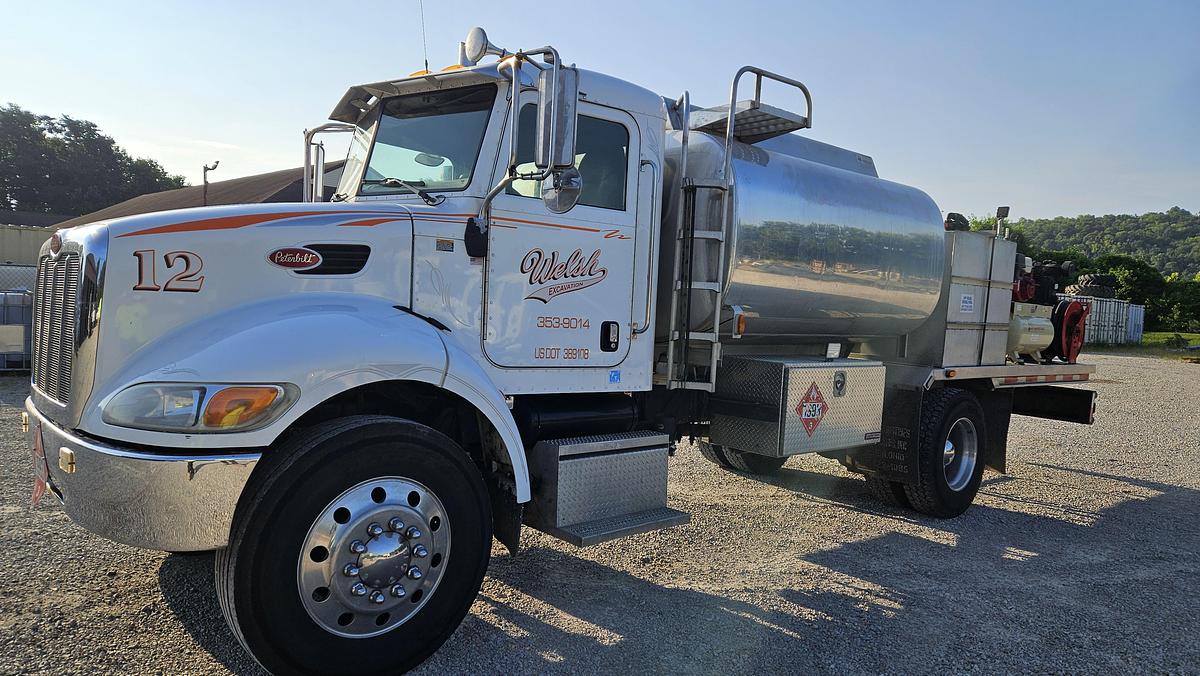 Used 2005 Peterbilt PB335