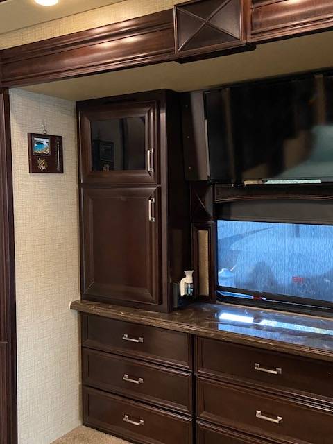 Used 2015 American Coach American Revolution 42T Class A Motorhome