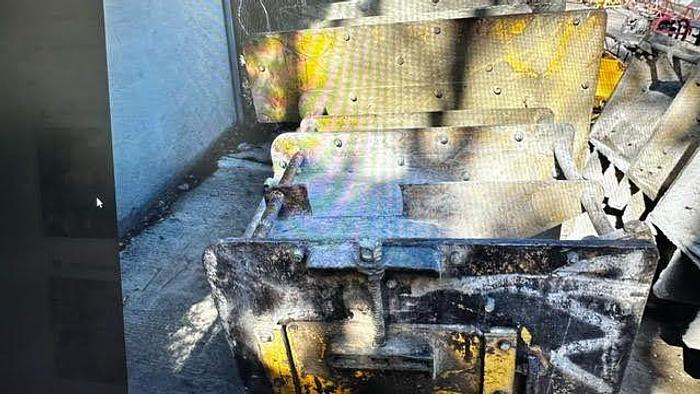 Used Unknown GOMACO Combination Trimmer Head