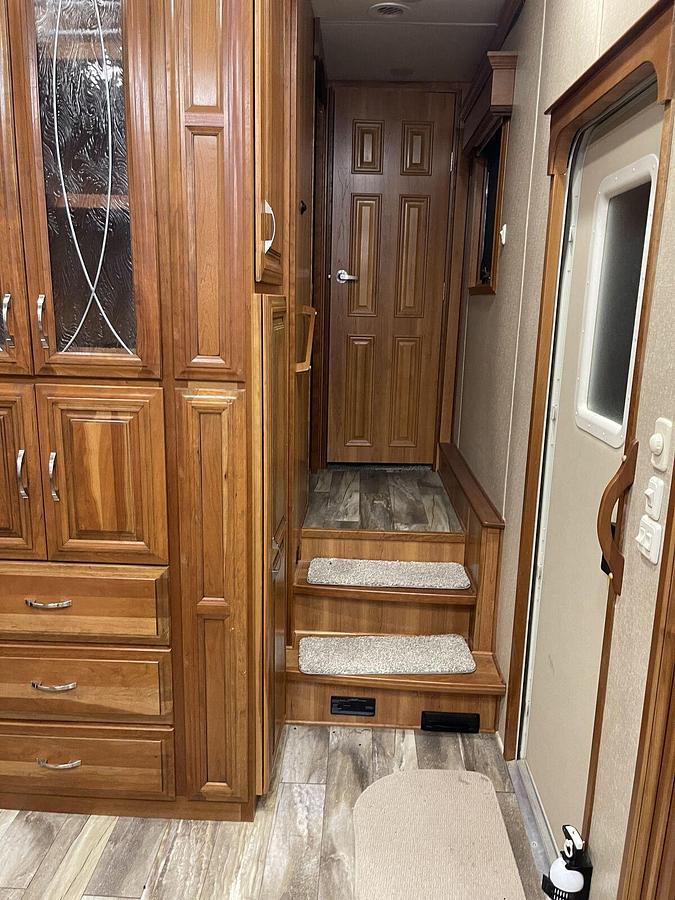 Used 2018 DRV Mobile Suites 38RSSA