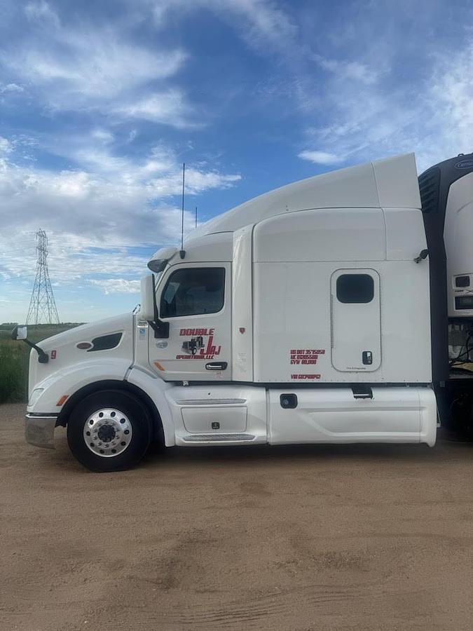 Used 2016 Peterbilt 579 and 2013 Wabash Reefer Trailer