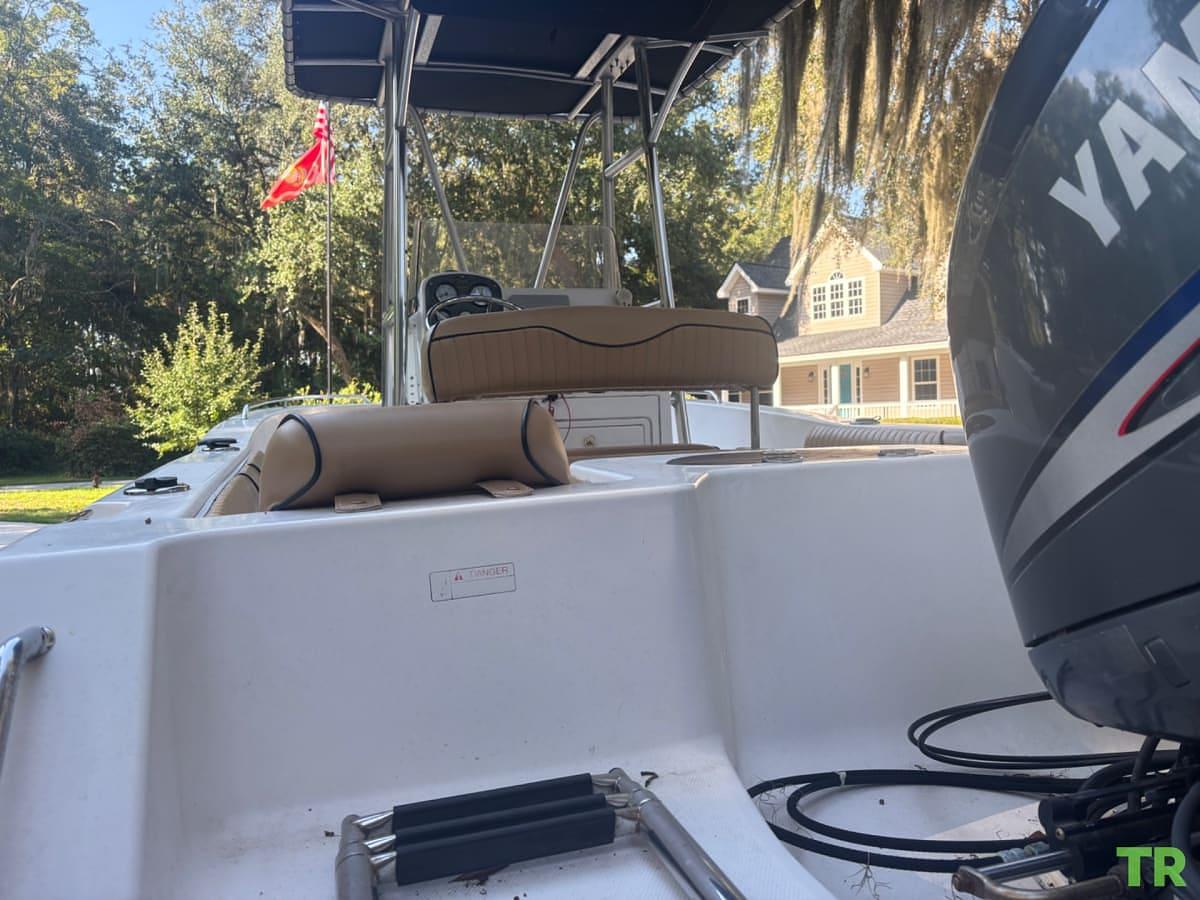 Used 2007 Sea Hunt Triton Center