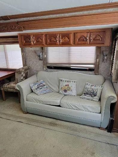 Used 2005 Coachmen Sports Coach Elite