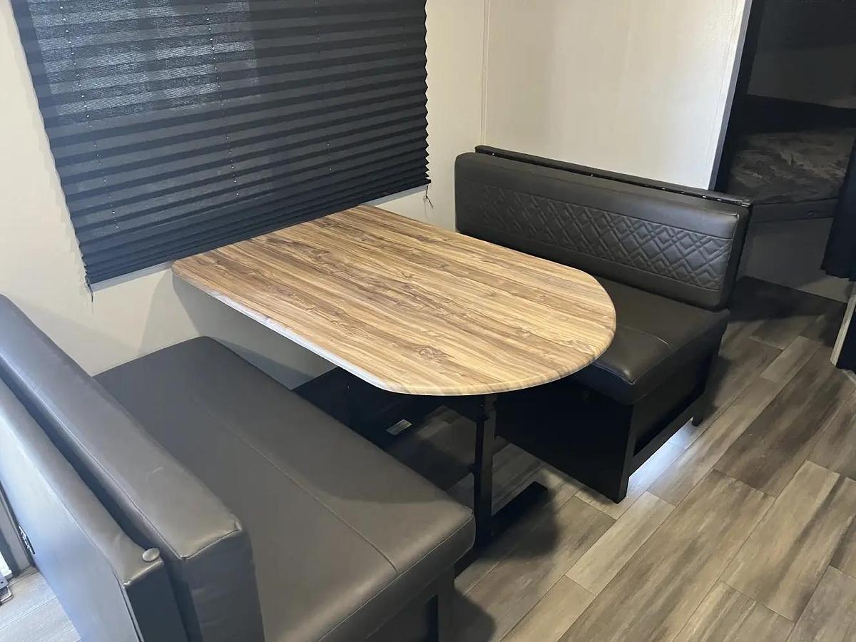 Used 2023 Coachmen Freedom Express Select 22se