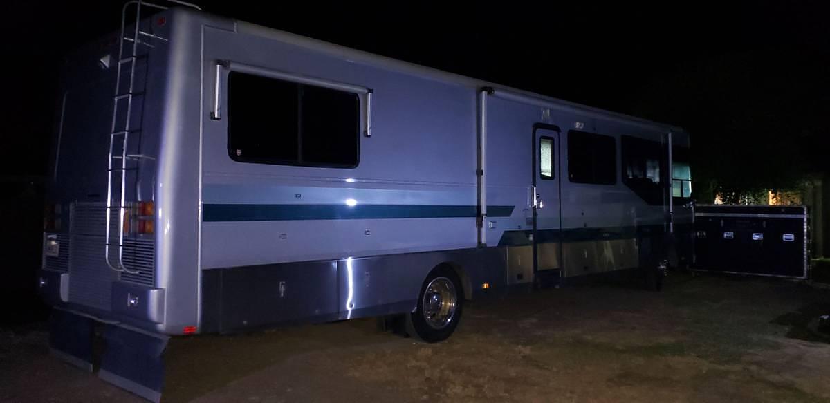 Used 1995 Safari Serengeti