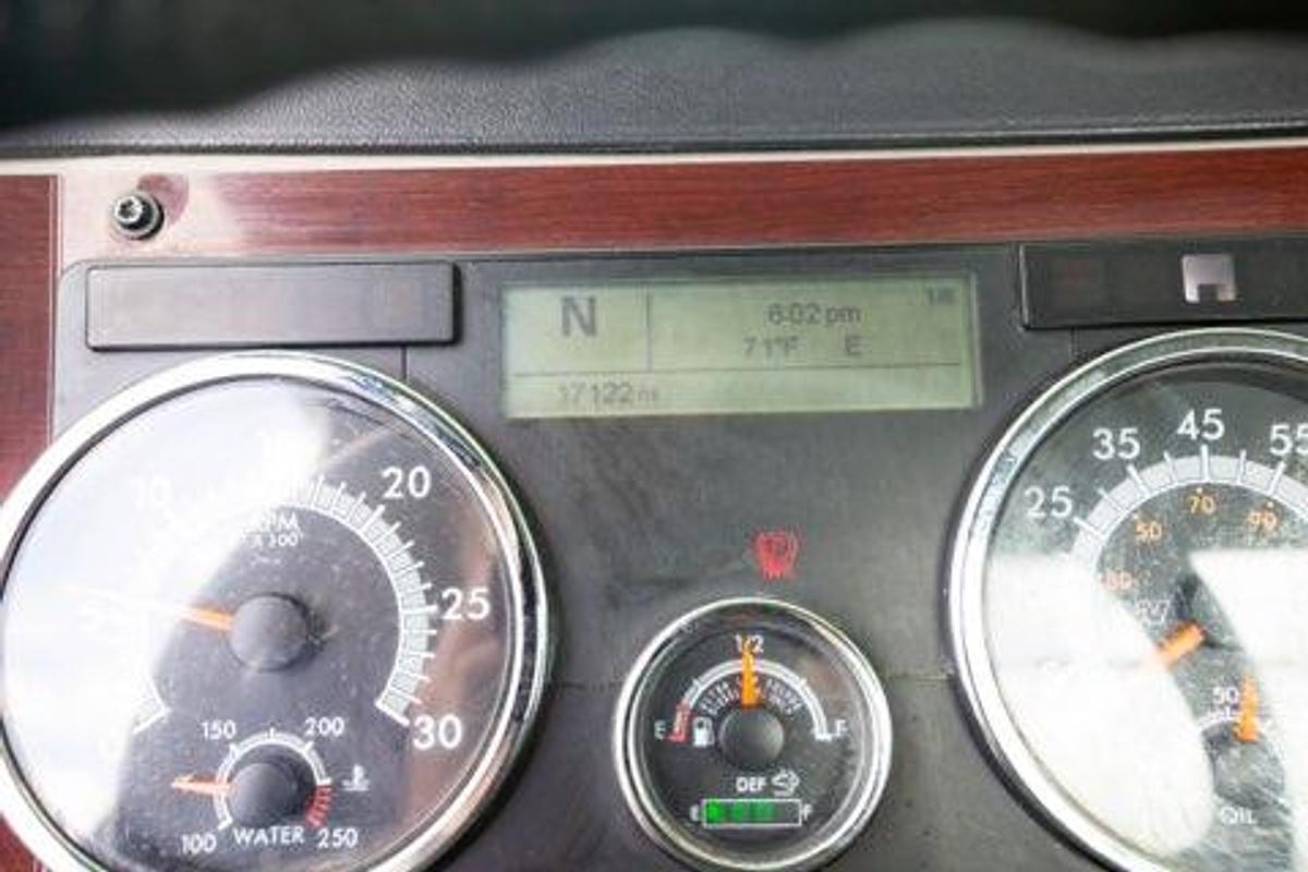 Used 2018 Western Star Sleeper Semi Truck