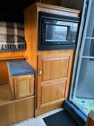 Used 2000 Sundowner Sunlite with Hitch