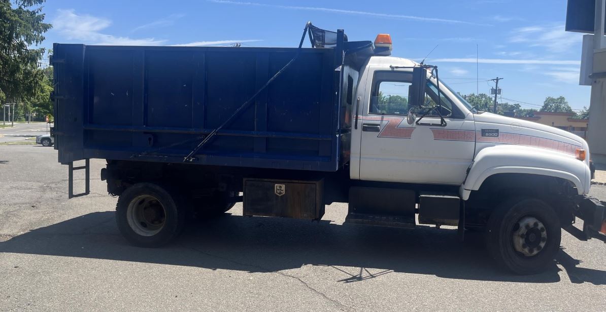 Used 2001 GMC TopKick C6500 Dump Truck