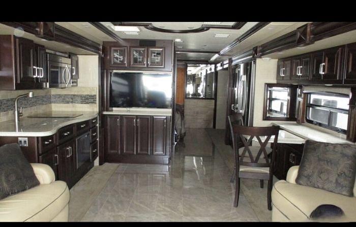 Used 2014 American Coach American Revolution 42W