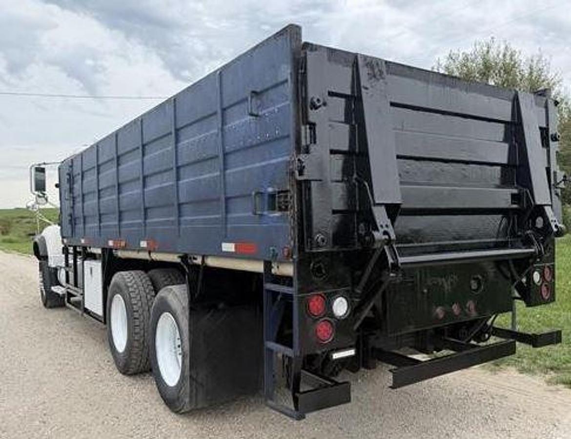 Used 2007 Mack Granite CV713
