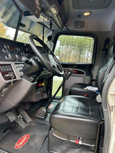 Used 2022 Peterbilt 389
