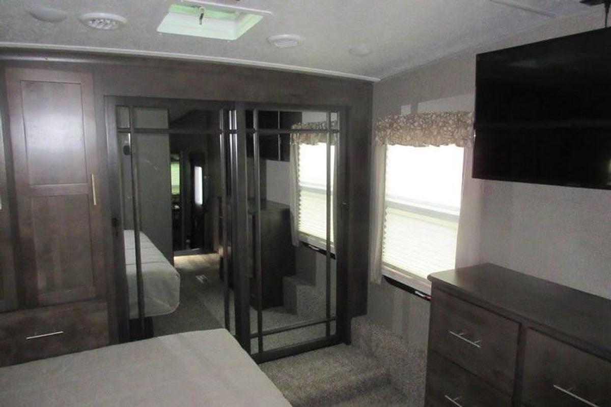 Used 2019 Forest River Rockwood Signature Ultra Lite 8299BS Fifth Wheel