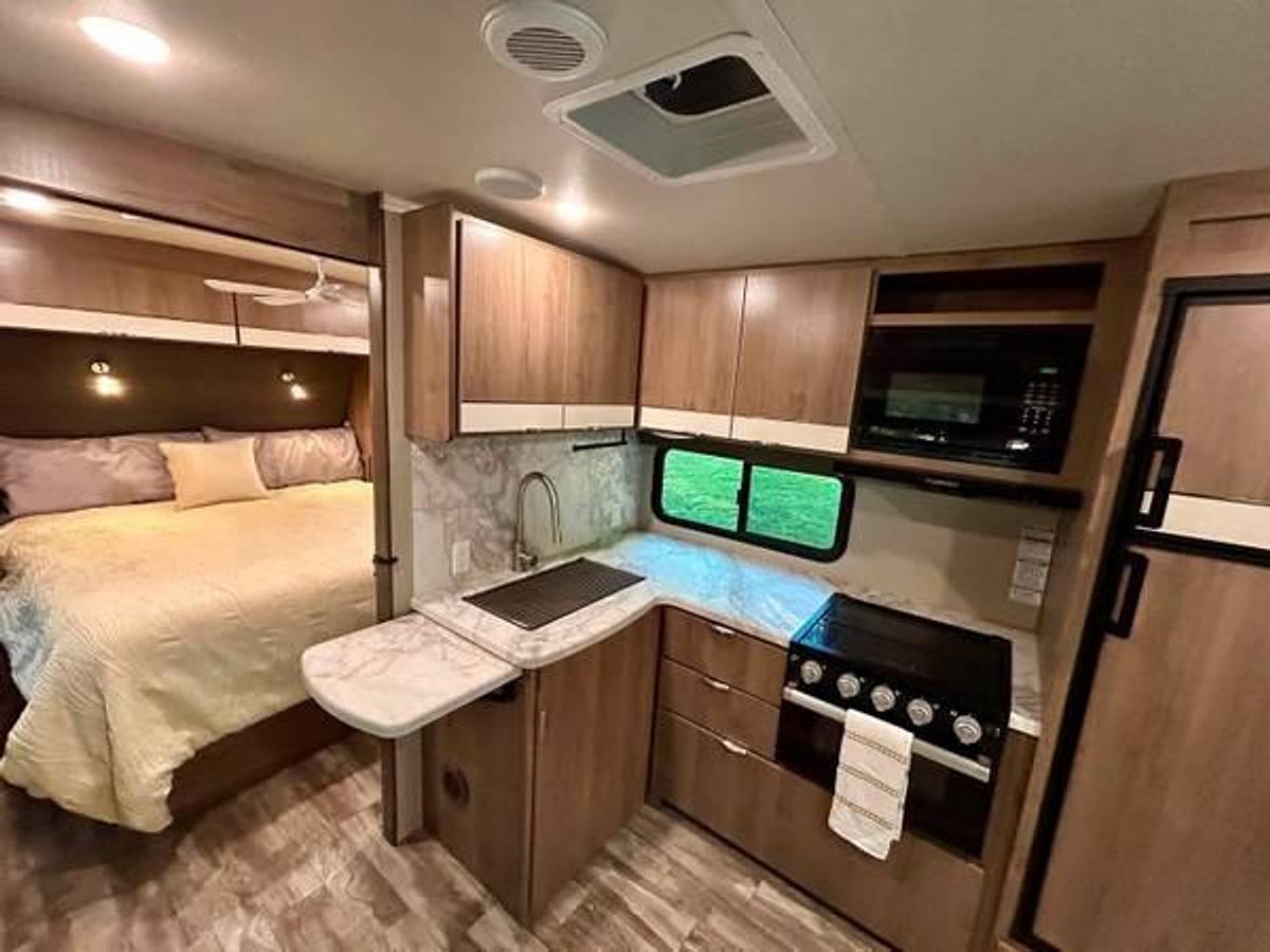 Used 2021 Grand Design Imagine