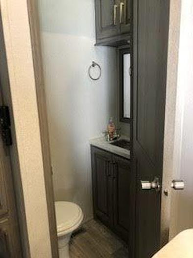 Used 2021 Keystone Montana 3760FL