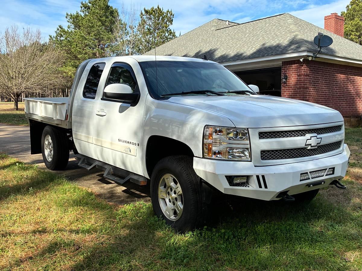 Used 2007 Chevrolet Silverado 1500 LTZ Extended Cab Flatbed