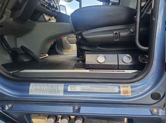 Used 2022 KENWORTH T880 Dump Truck