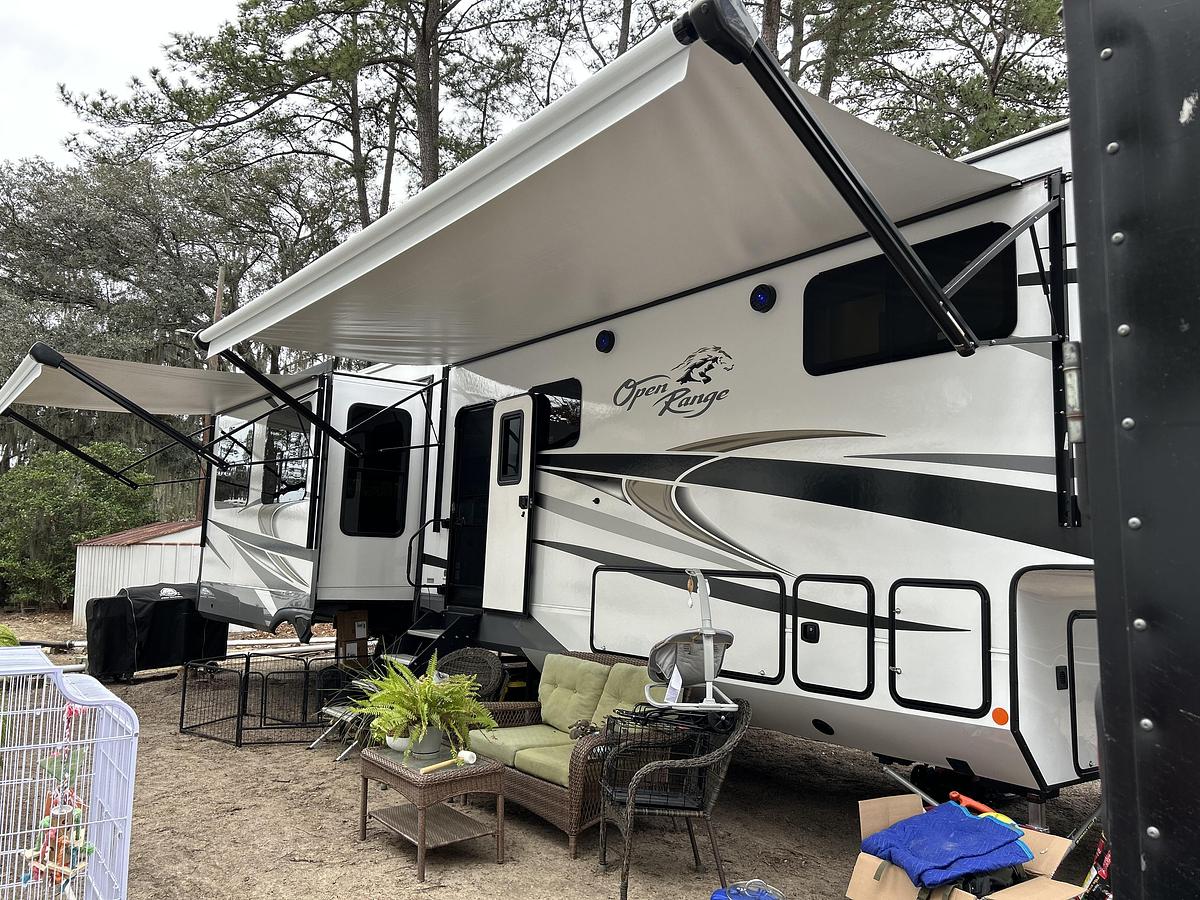 Used 2024 Highland Ridge Open Range 371MB Fifth Wheel