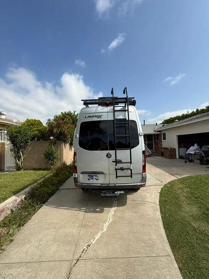 Used 2022 Entegra Launch 19y