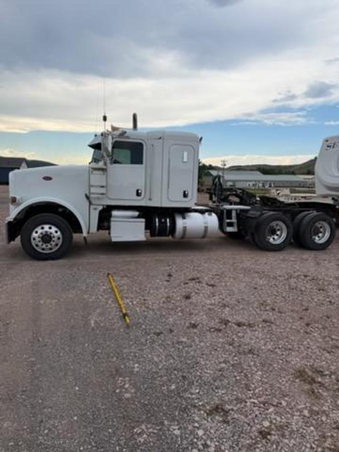 Used 2016 Peterbilt 367