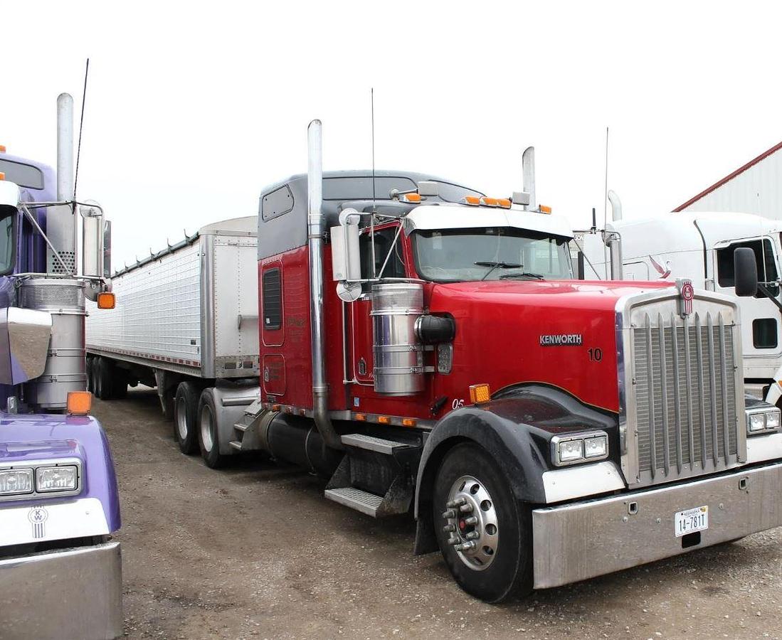 Used 2007 Kenworth W900L