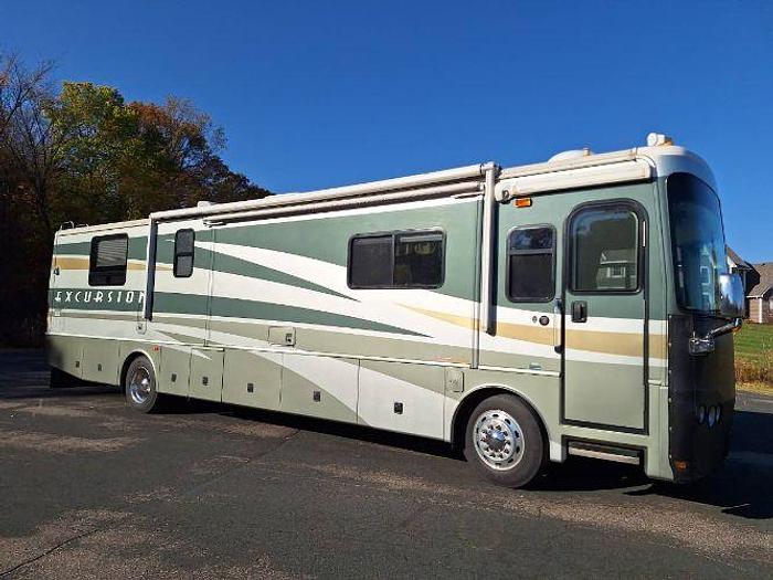 Used 2003 Fleetwood Excursion 39S