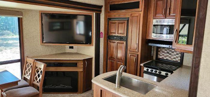 Used 2017 Primetime Crusader