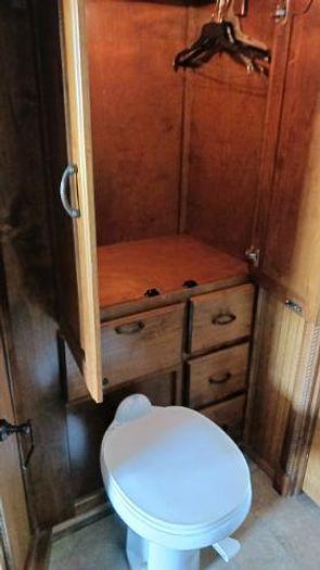 Used 2008 Dream Coach 3 Horse