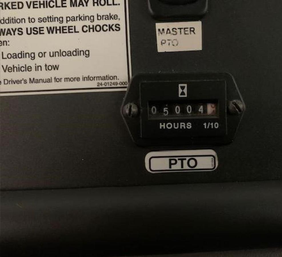 Used 2016 Elliot L60R Mounted on 2016 Freightliner Business Class M2 106