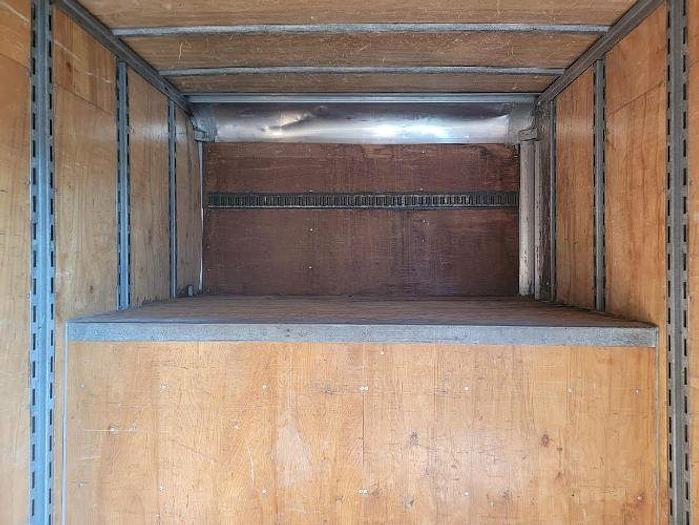 Used 1999 INTERNATIONAL 4700 Moving Van