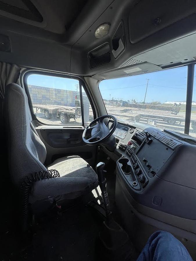 Used 2014 Freightliner 125