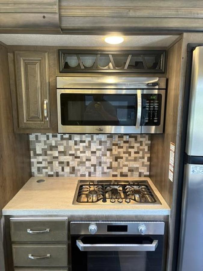 Used 2019 Keystone Montana Legacy Edition Series M-3930FB