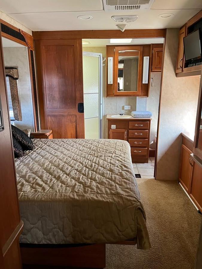 Used 2008 Holiday Rambler Motorhome