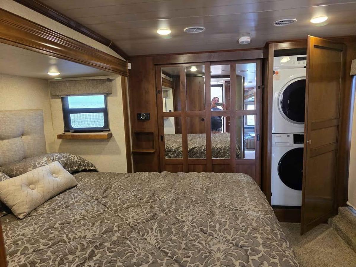 Used 2016 Heartland Bighorn 3575EL Fifth Wheel