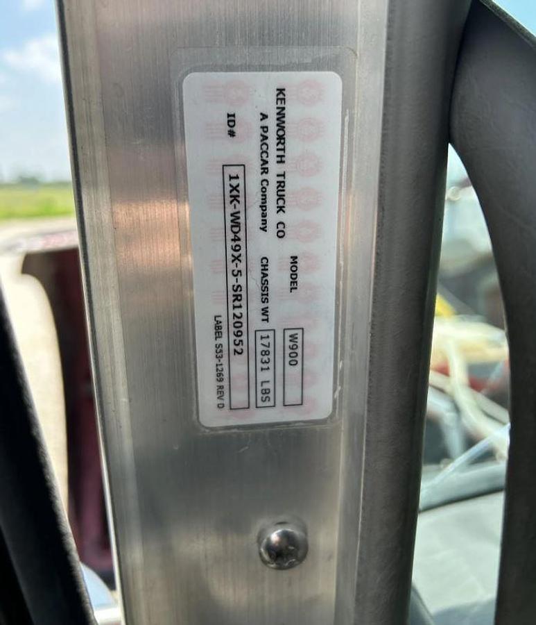Used 2025 Kenworth W900l