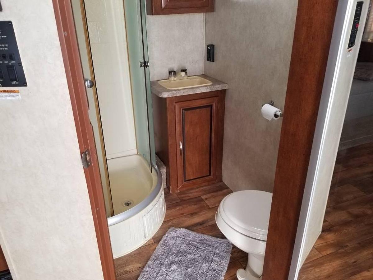 Used 2016 Forest River Vibe Extreme Light Travel Trailer