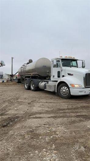 Used 2011 Peterbilt 384
