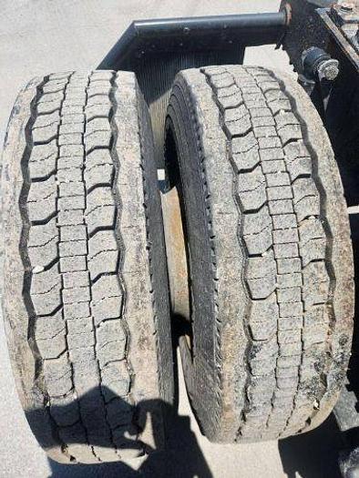 Used 2004 Freightliner COLUMBIA 120