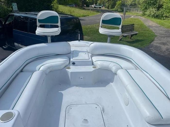 Used 2000 Hurricane Fun Deck