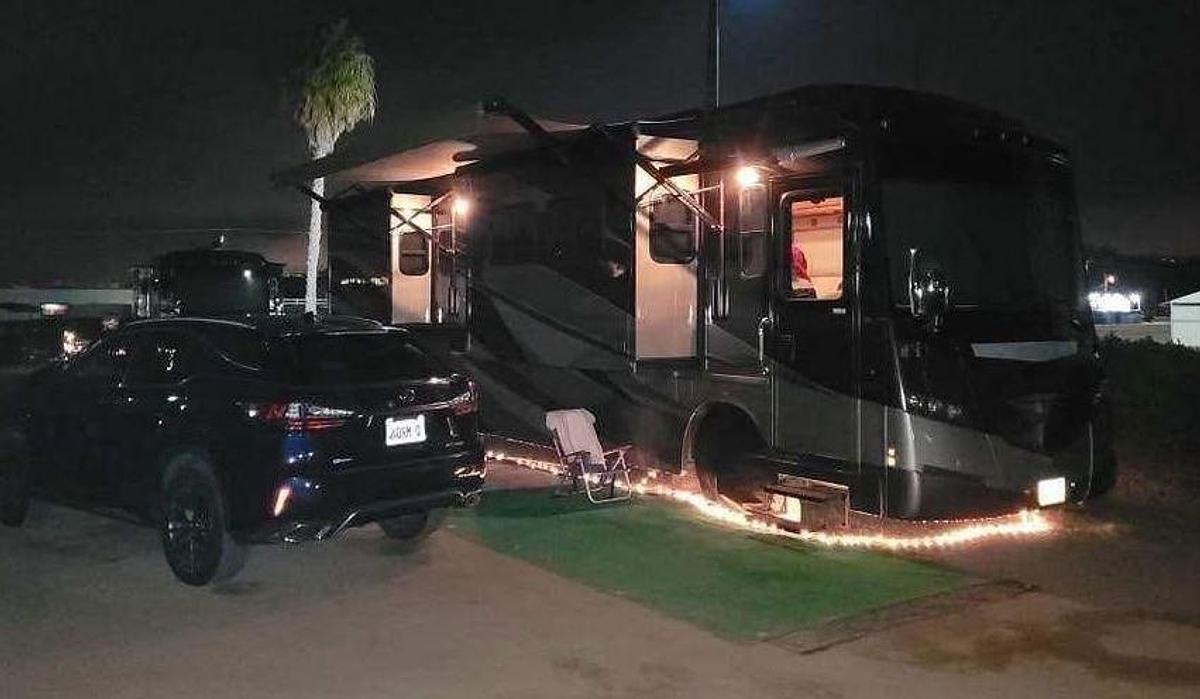 Used 2013 Winnebago Journey 34B Class A Motorhome