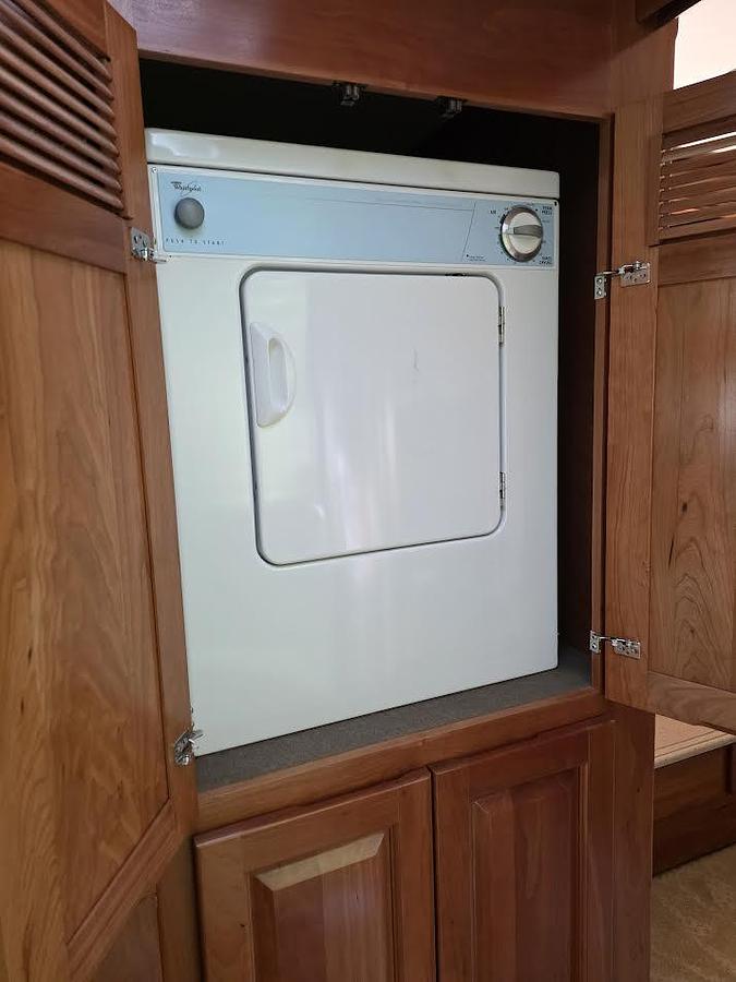 Used 2009 Holiday Rambler Scepter 42PDQ Class A Motorhome