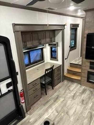 Used 2021 Forest River Riverstone 42FSKG