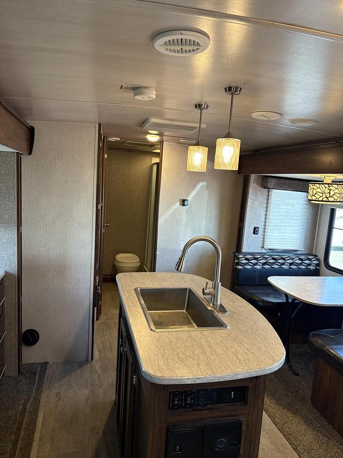 Used 2019 Heartland Millard M28