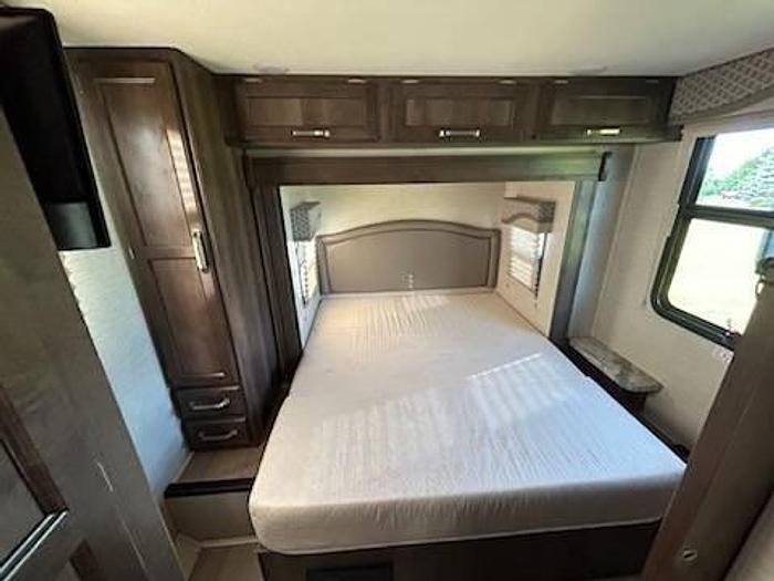 Used 2018 Jayco Melbourne