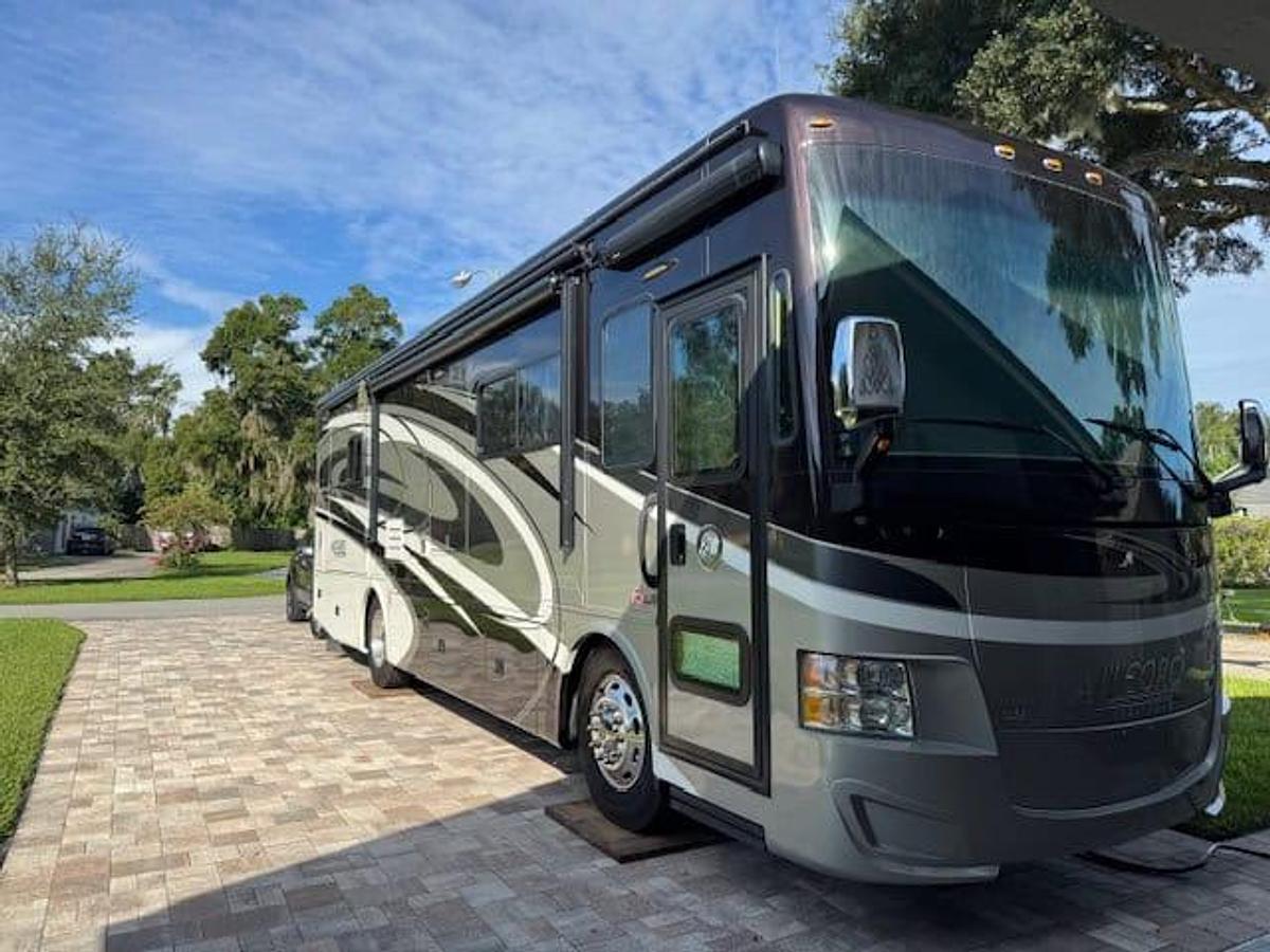 Used 2017 Tiffin Motorhomes Allegro Red 33AA Class A Motorhome