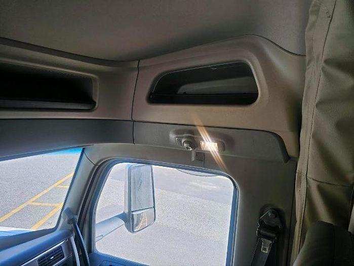 Used 2023 Peterbilt 567