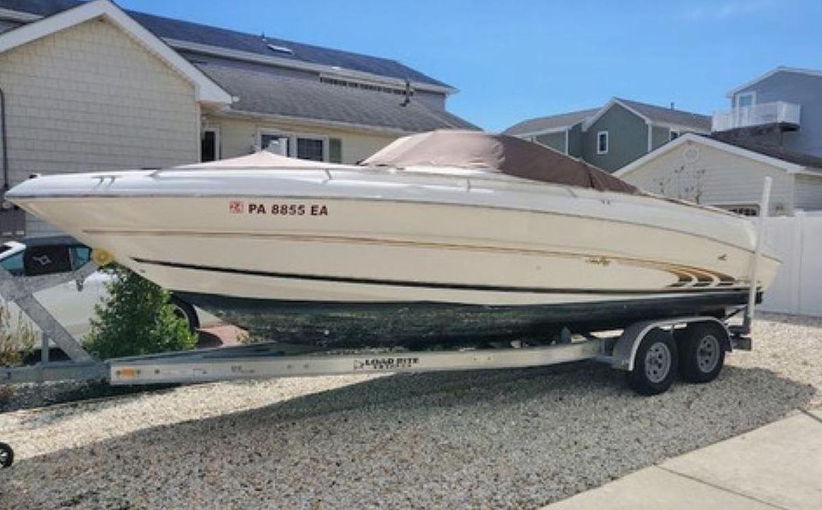 Used 1998 Sea Ray 260 Signature